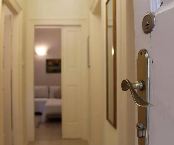 Adagio Theatre Split