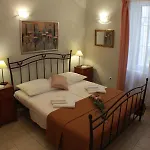 Adagio Theatre Apartment