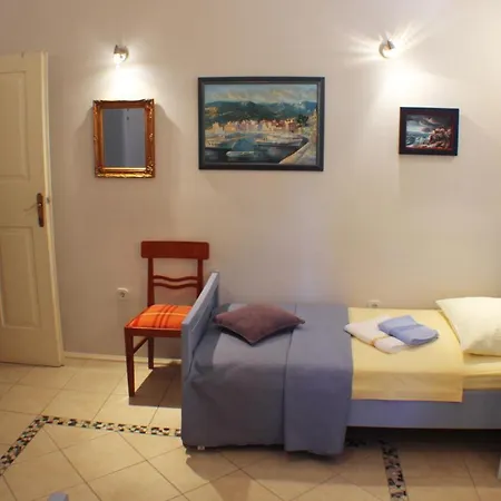 Adagio Theatre ספליט