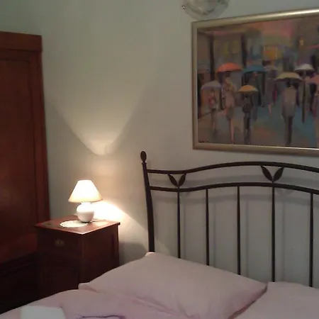 Adagio Theatre * Split