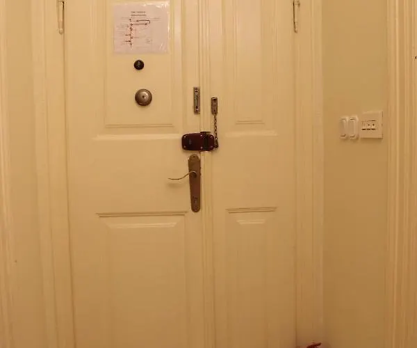 Adagio Theatre Split